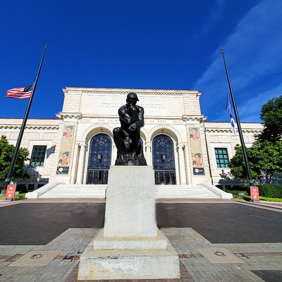 The Thinker statue DIA