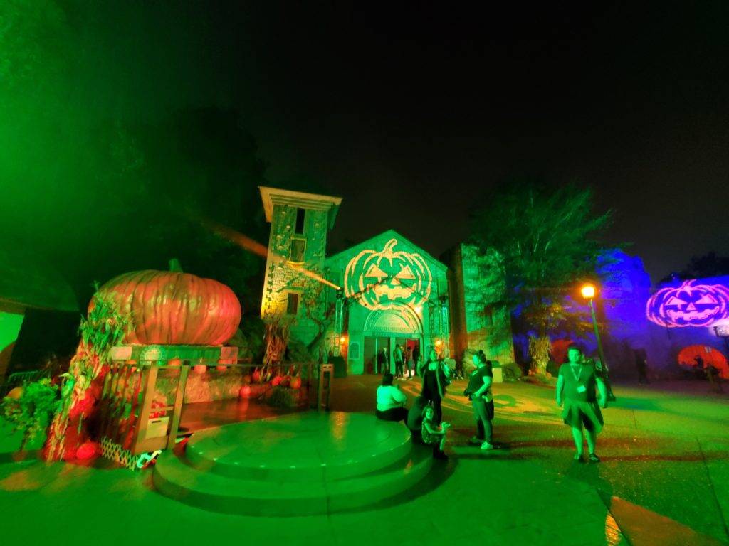 Irish Festival at Howl-o-Scream with Jack-o-lanterns everywhere