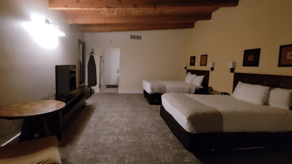 queen cliffside hotel room at mt. princeton hot springs resort