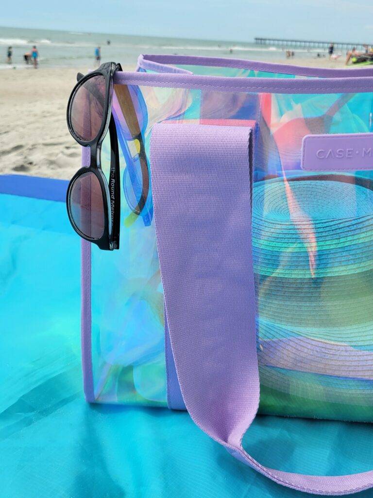 Case-mate beach tote on the beach