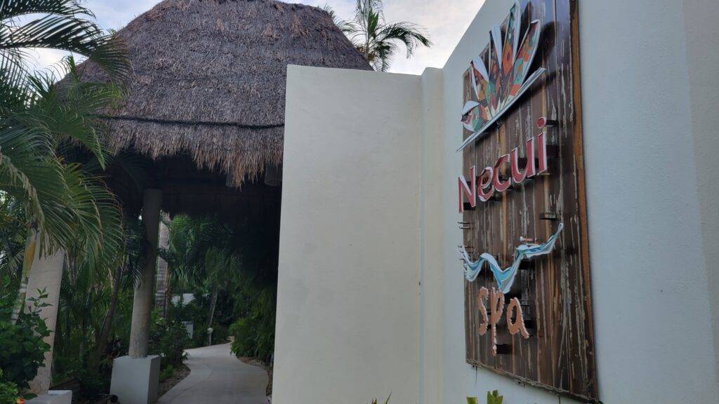 Necui spa at Viva Maya