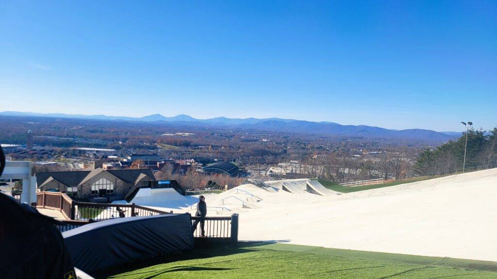Snowboarding and ski slope at Liberty Mountain Snowflex Centre