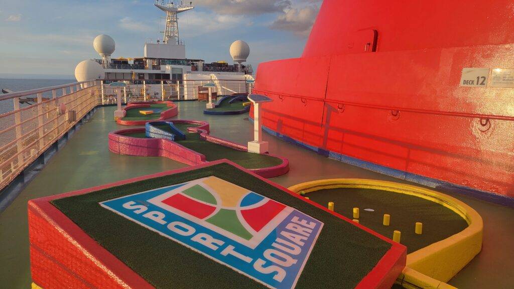 Carnival sunshine mini golf course